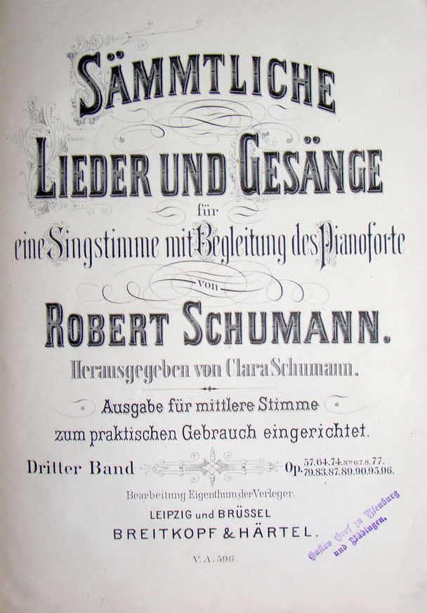 Robert Schumann (* 8. Juni 1810 in Zwickau, K�nigreich Sachsen; � 29. Juli 1856 in Endenich, Rheinprovinz, heute Ortsteil von Bonn) war ein deutscher Komponist, Musikkritiker und Dirigent. 

In der ersten Phase seines Schaffens komponierte er vor allem Klaviermusik. 1840, im Jahr seiner Eheschlie�ung mit der Pianistin Clara Wieck, schrieb er knapp 150 Lieder. In den folgenden Jahren entwickelte sich sein Werk zu gro�er Vielfalt. Er komponierte von da an auch Orchestermusik (darunter vier Sinfonien), konzertante Werke, Kammermusik, Chormusik und eine Oper - 39 € mtl./K 350 €